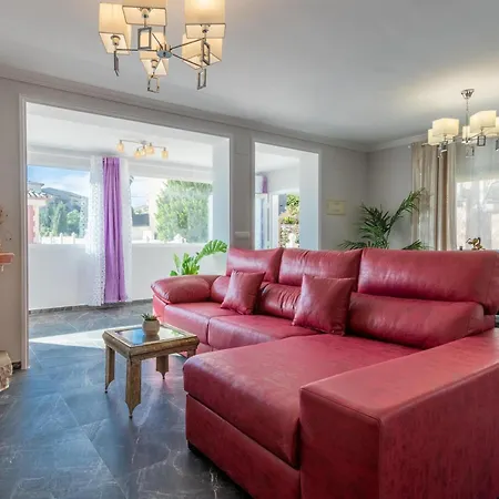 ヴィラ Galicia カルプ