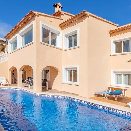 ヴィラ Galicia カルプ